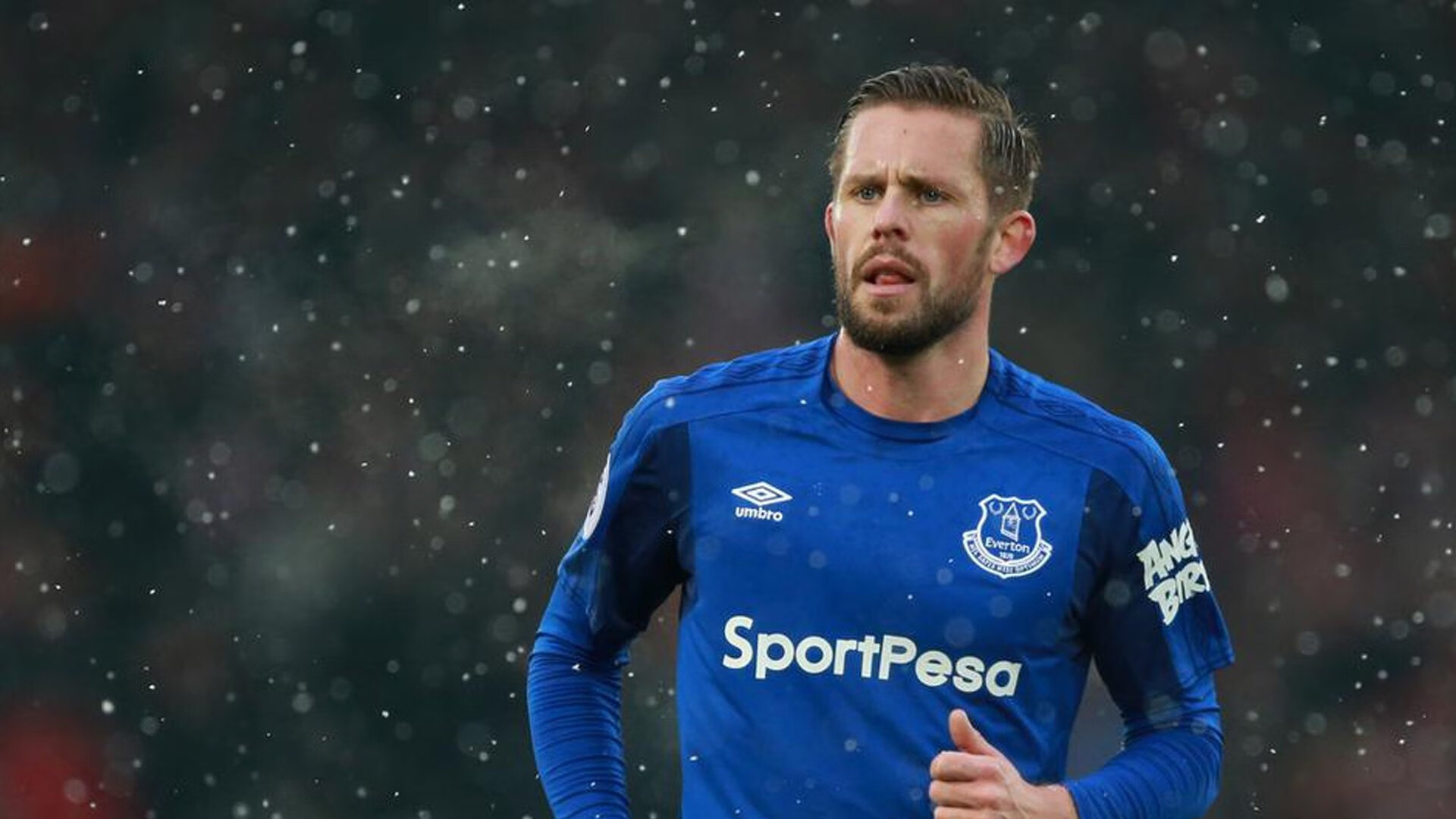 最刺激瞬间:比赛中的绝妙配合令观众惊叹,比赛刺激的成语